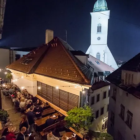 Hostel Zeitlos Boutique Bratislava