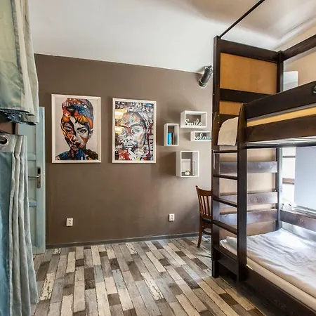 Zeitlos Boutique Hostel Bratislava