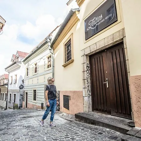 Zeitlos Boutique Pozsony