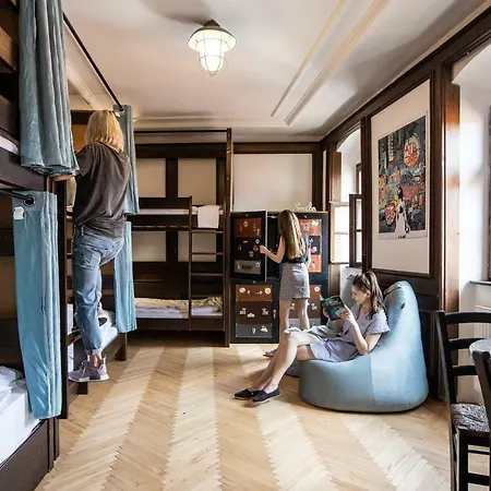 Zeitlos Boutique Hostel